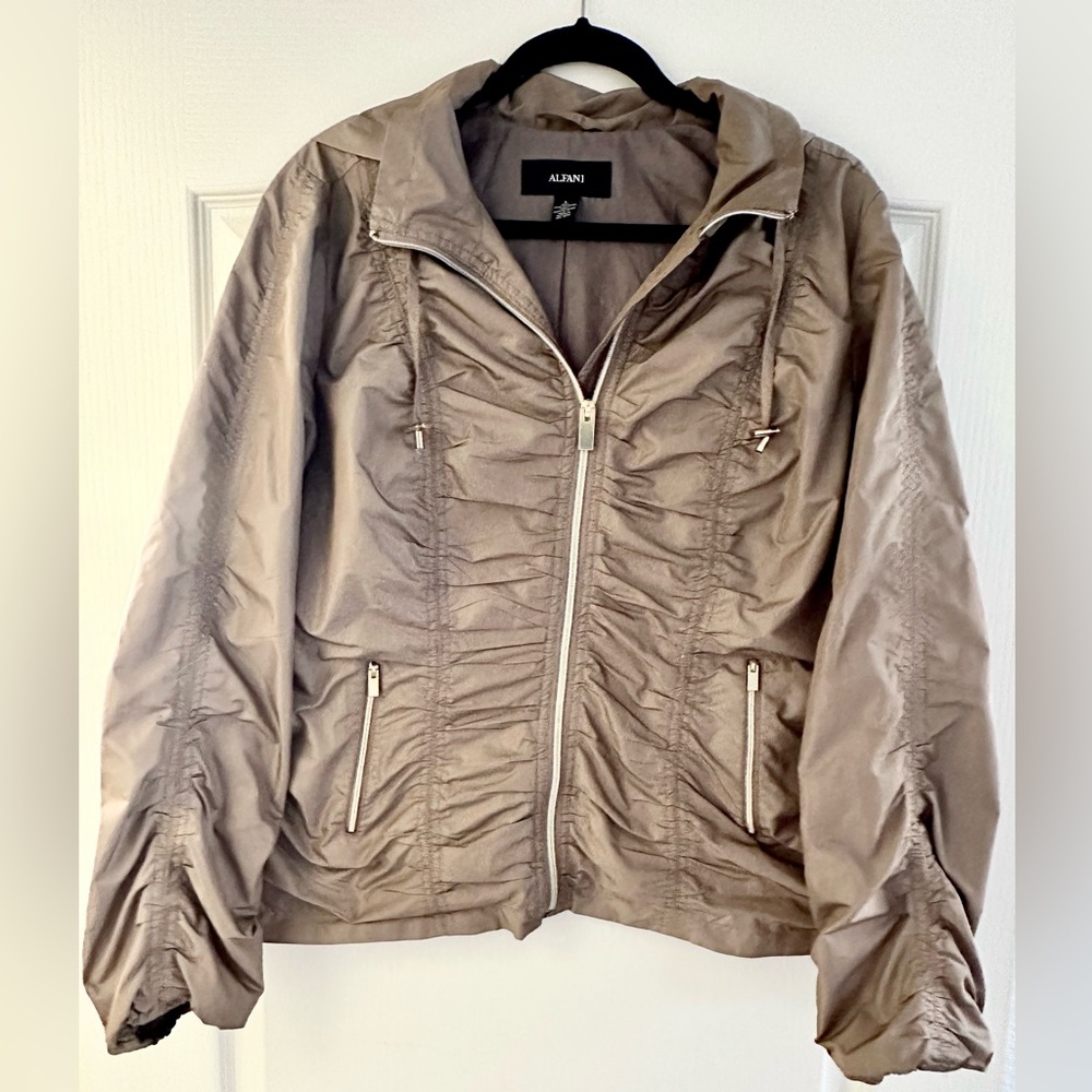 Alfani Ruched Lightweight Windbreaker Water Resistant Hooded Jacket